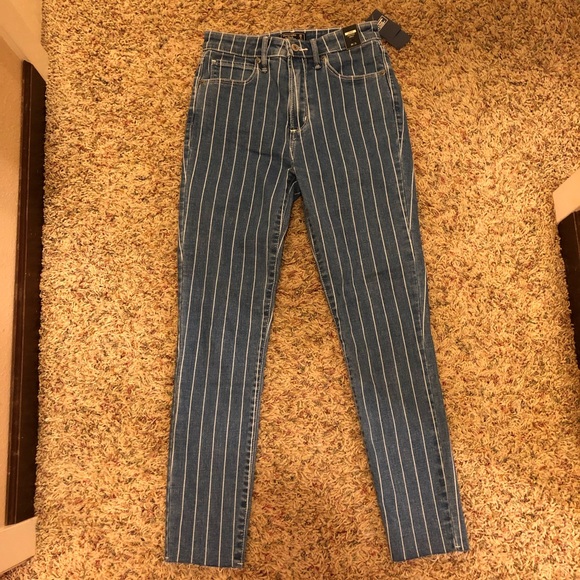 Abercrombie high rise ankle jeans - Picture 5 of 8